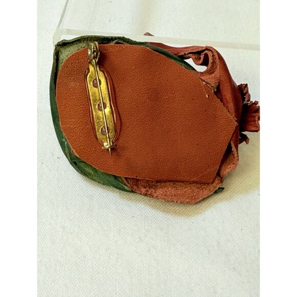 Nidar Mexican Leatherwork Red & Green Mask Brooch - Picture 5 of 7